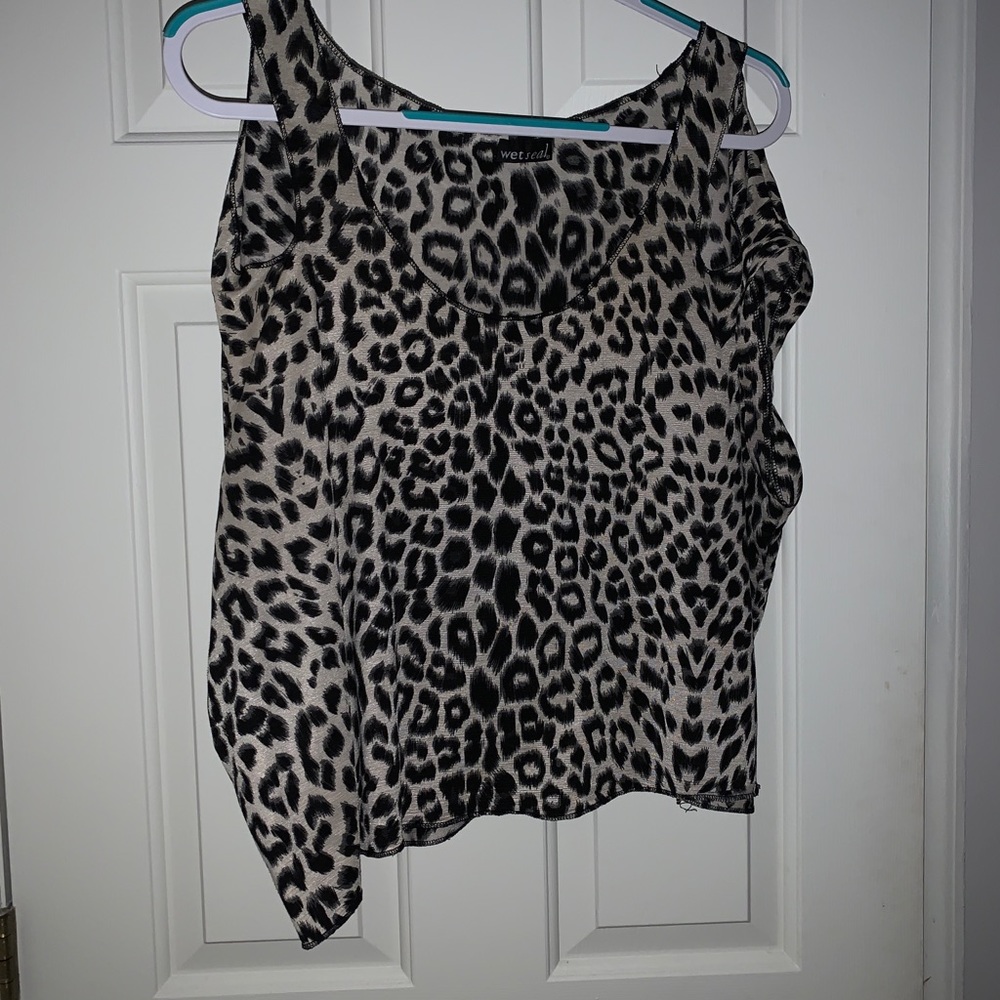 Leopard Print Tunic - Picture 5 of 6